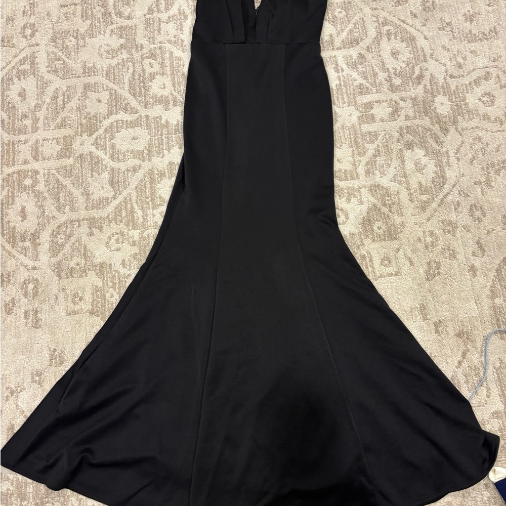 Lulu's Black Sleeveless Plunge Maxi Gown